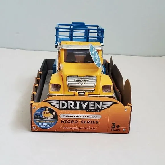 Toy Truck Micro Scissor Lift Truck with Basket, Light & Sound - Driven By Battat - Picture 2 of 6